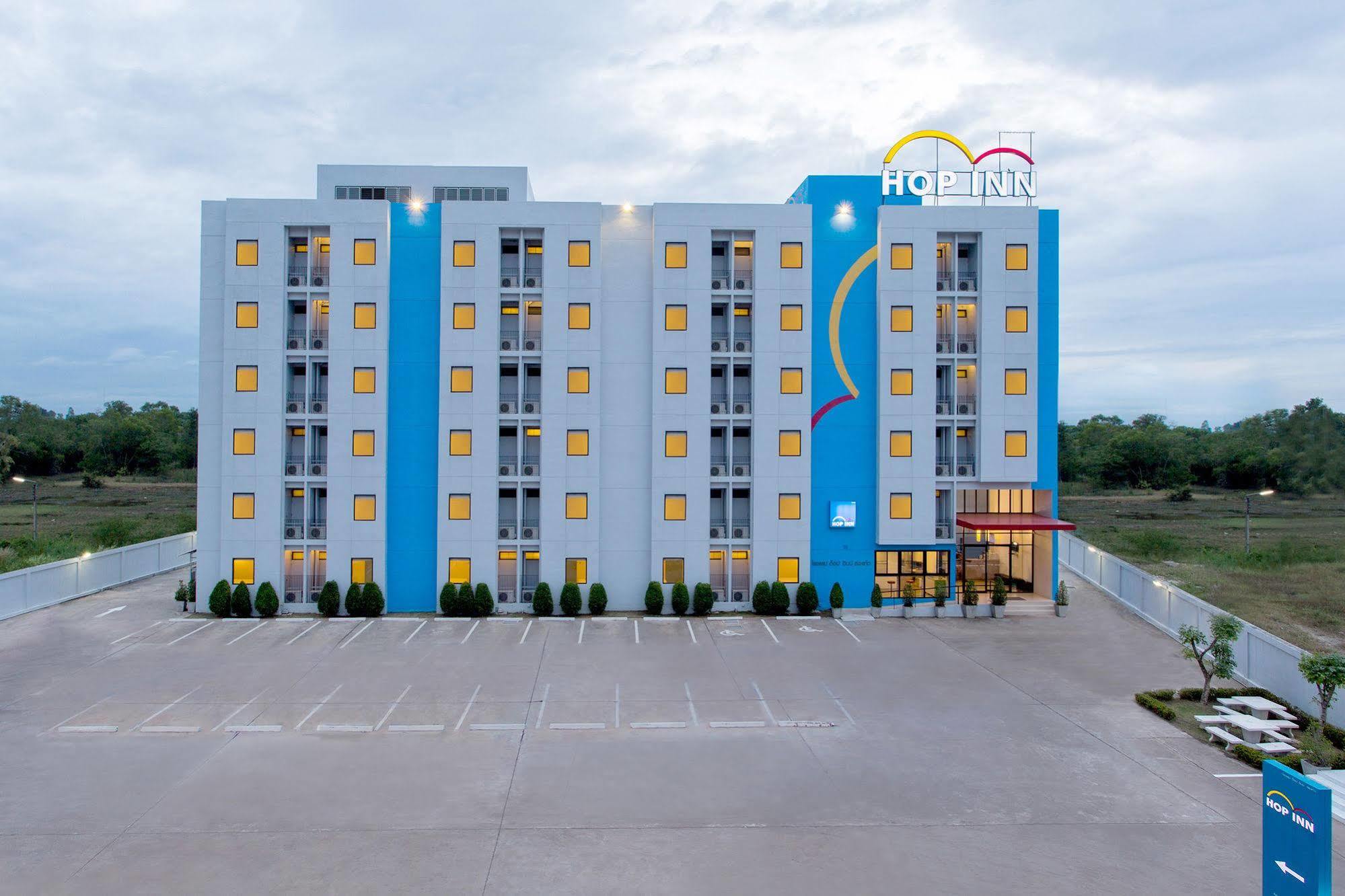 Hop Inn Nakhon Si Thammarat Bagian luar foto